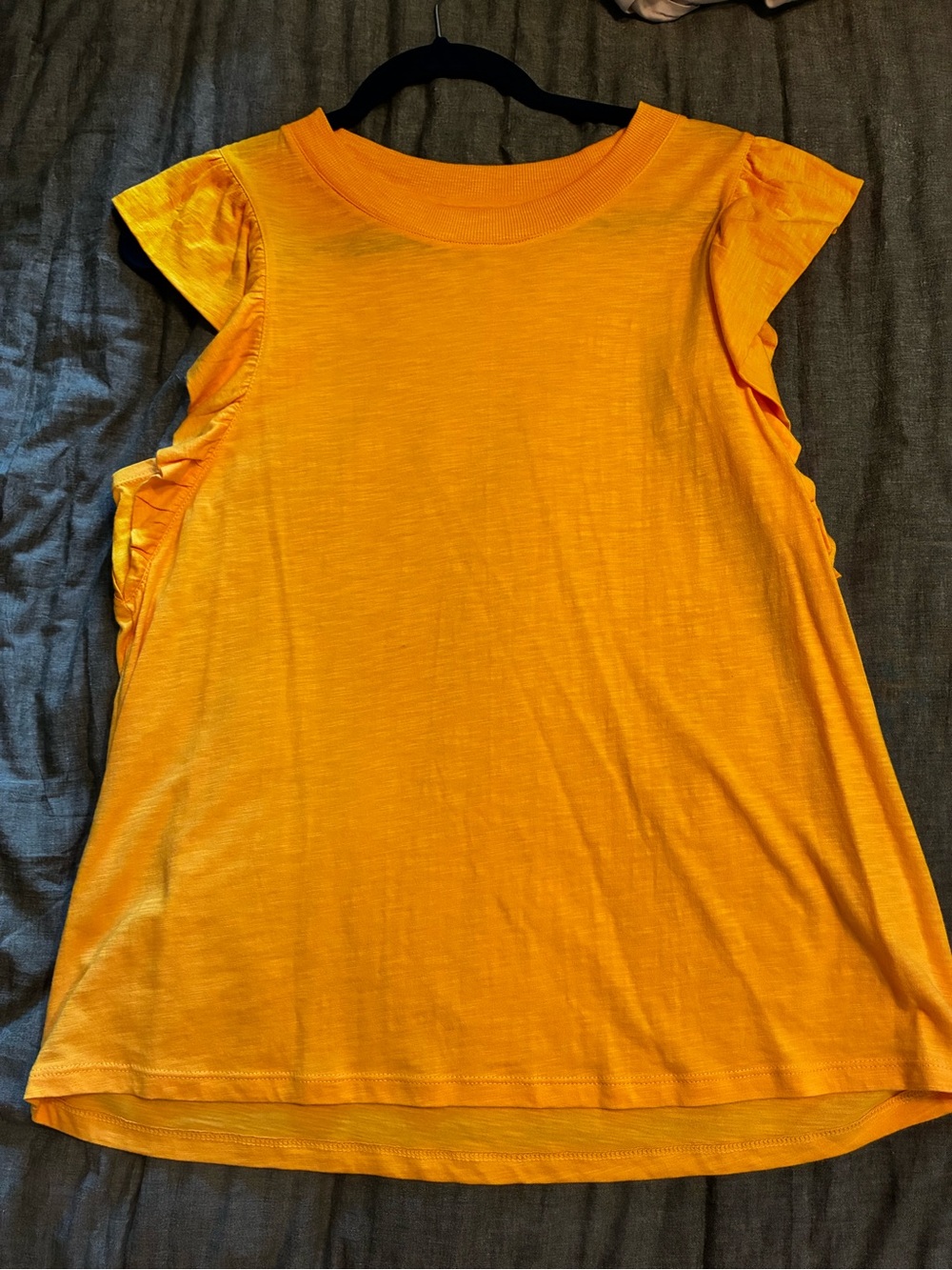 Flutter Sleeve Top, size L